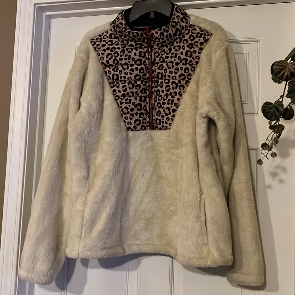1/4 Zip Leaped Pullover